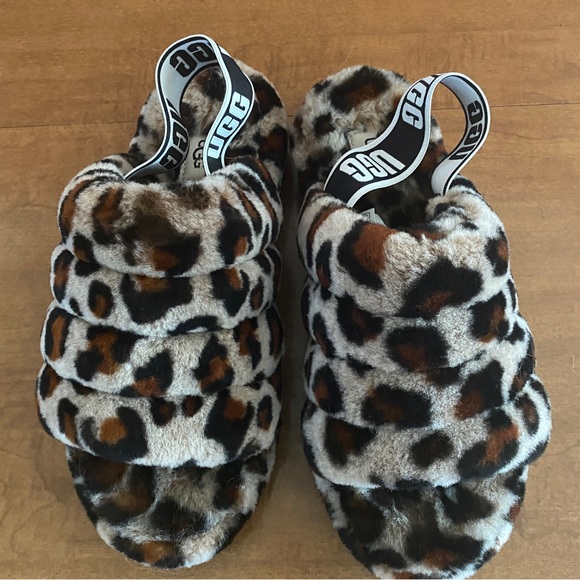 NWOT UGG Leopard Slippers - Picture 1 of 2